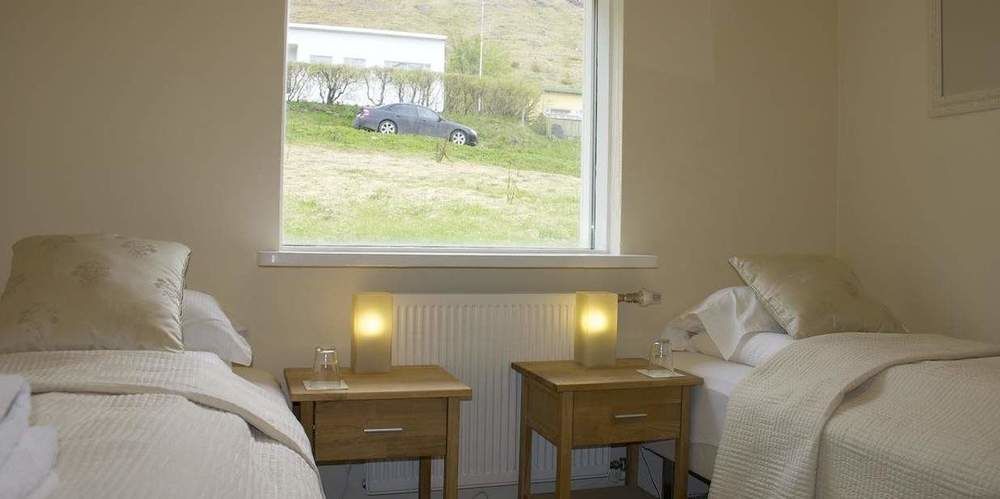 Comfy Guesthouse Westfjords Sudureyri Buitenkant foto