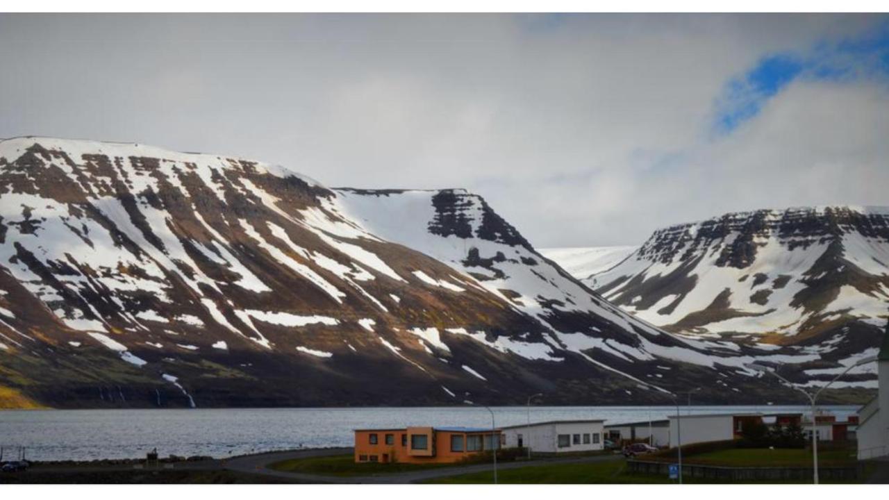 Comfy Guesthouse Westfjords Sudureyri Buitenkant foto