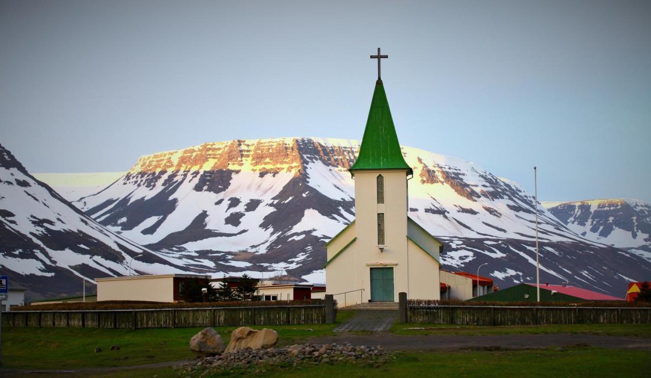 Comfy Guesthouse Westfjords Sudureyri Buitenkant foto